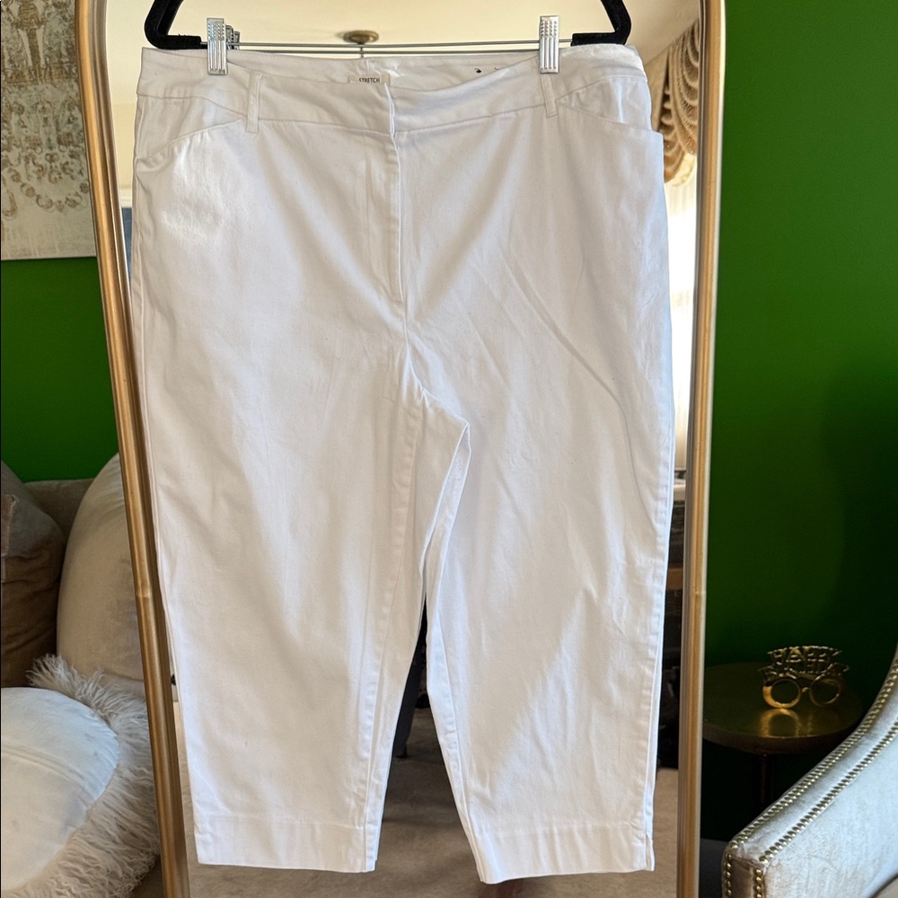St. John's Bay Stretch Cotton Capri Pants
